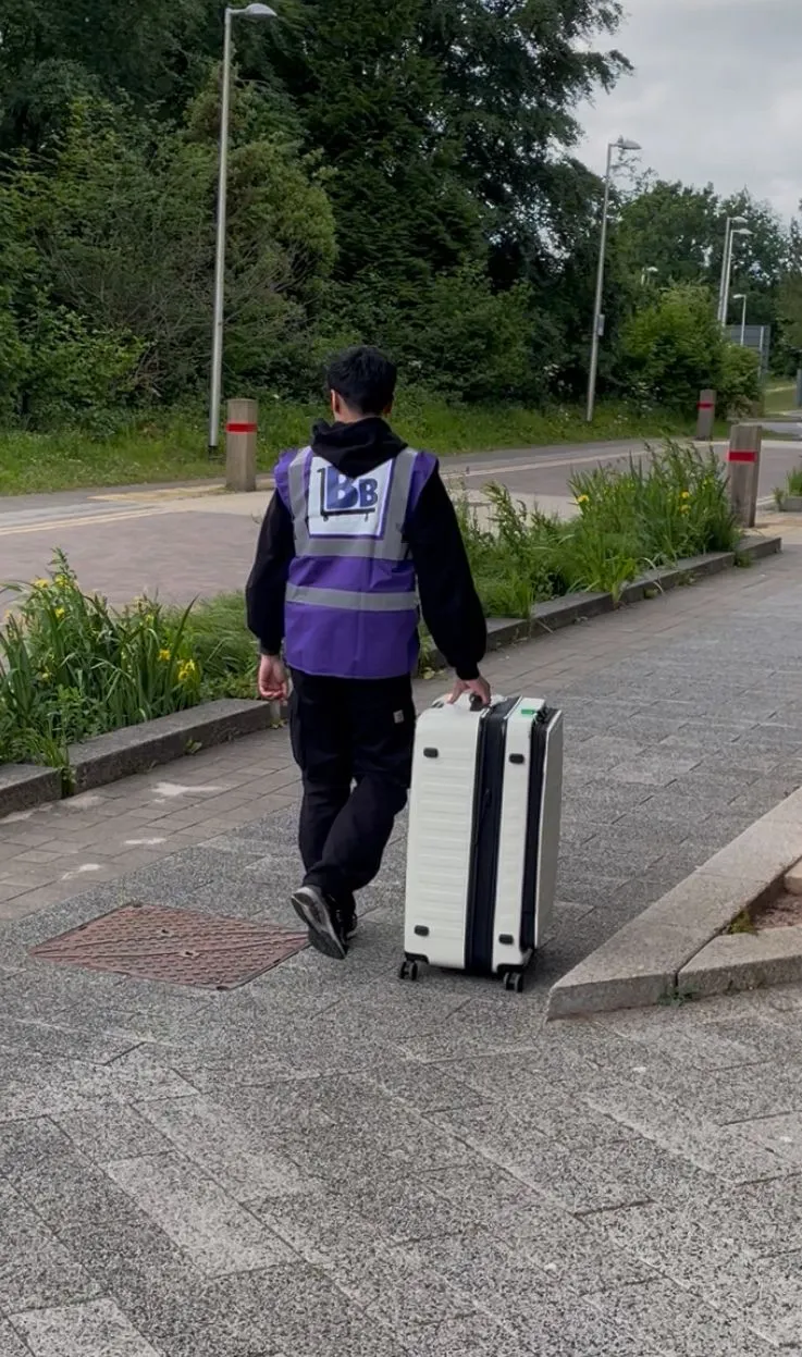 From Your Door to Heathrow Check-in: The Ultimate Airport Luggage Collection Experience